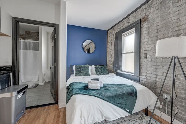 1925 N Prospect Ave unit ID1263107P, Milwaukee, WI 53202 - photo 4