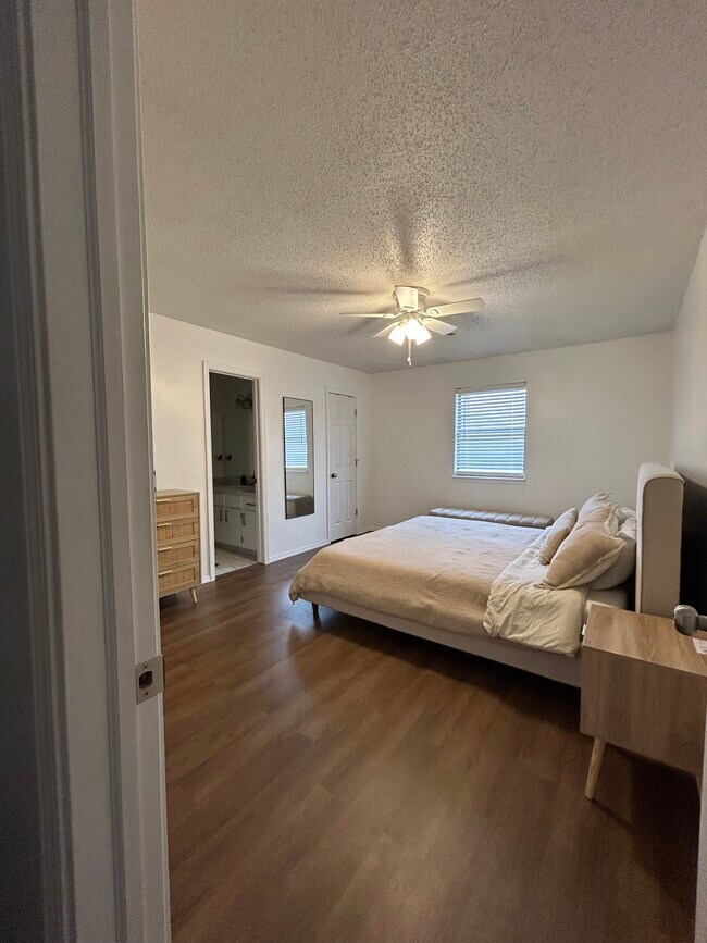 1105 S 26th St, Rogers, AR 72758 - photo 5