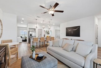 Henshaw Creek, Tyler, TX 75703