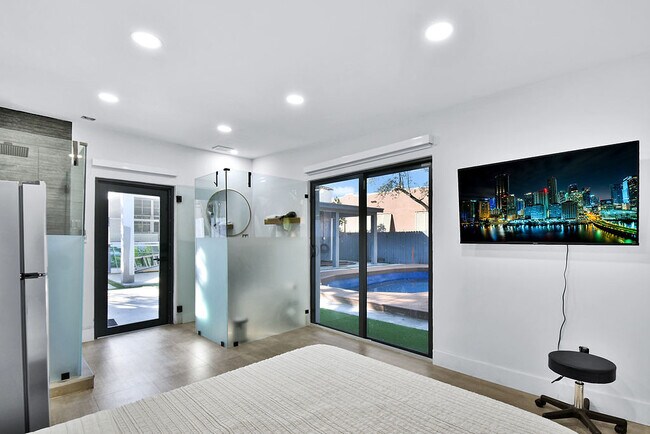 85 NW 47th St, Miami, FL 33127 - photo 5