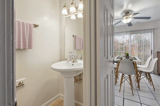 Olde Forge Townhomes, Nottingham, MD 21236 - photo 5