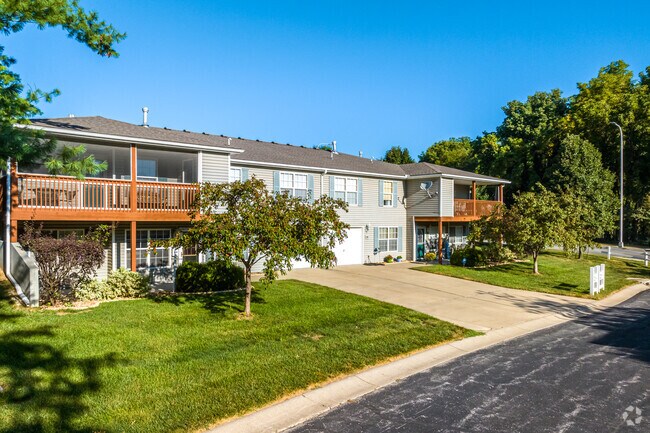 Luff has condos with off street parking and maintenance provided yard work.