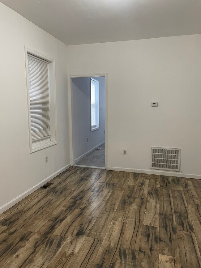 79 Broad St unit 1, Perth Amboy, NJ 08861 - photo 3