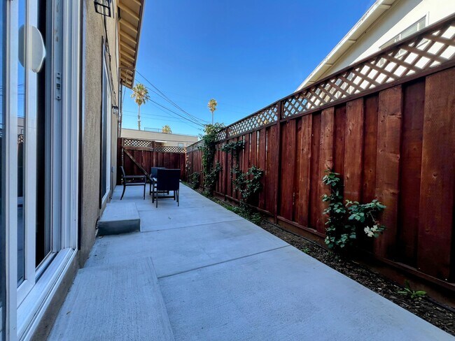 620 Gamma Ct unit 2, Campbell, CA 95008 - photo 2