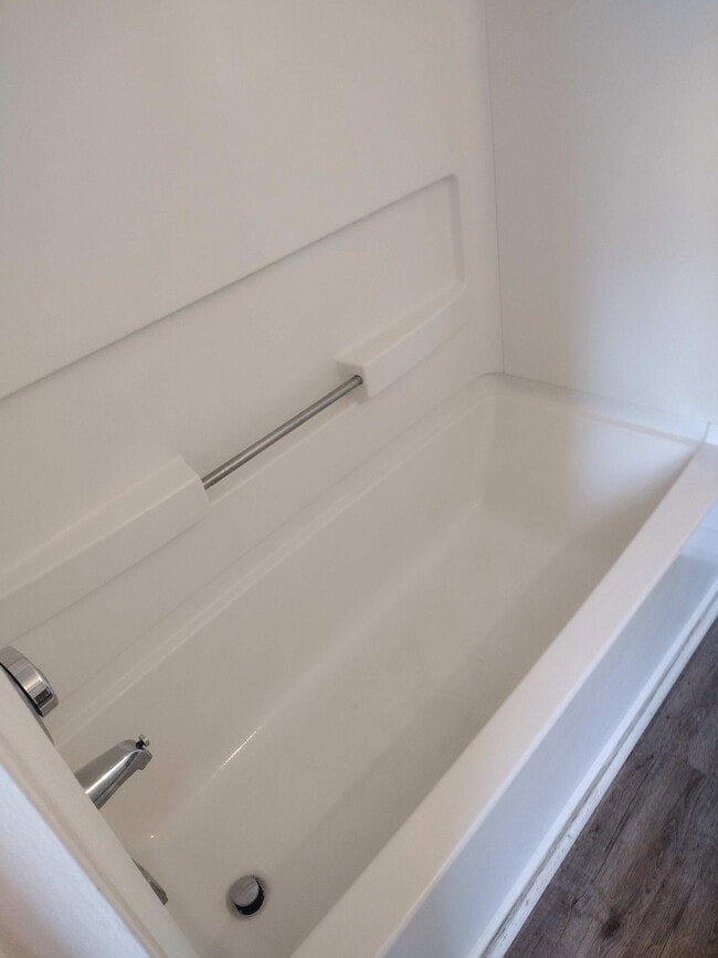 Tub