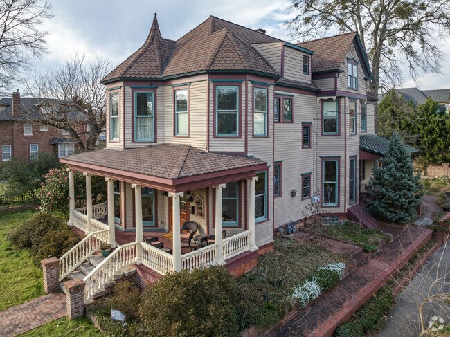 Older homes in the Park Place neighborhood ooze that much sought-after historic charm.