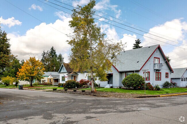 Single story and two-story homes are available in Monmouth.