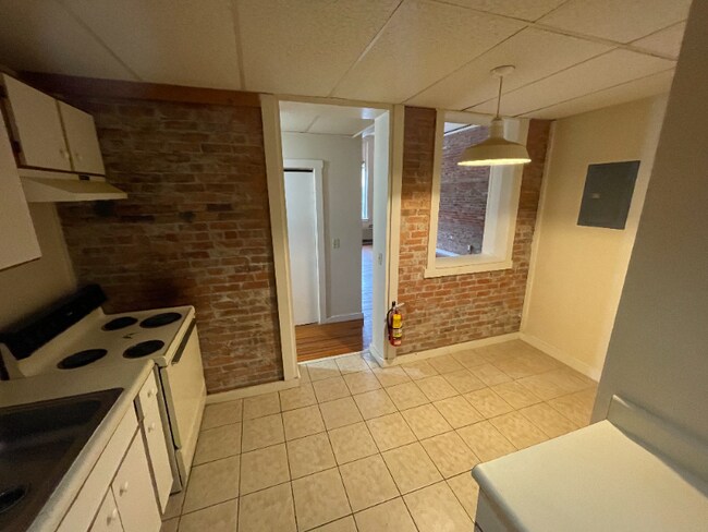 41 Academy St unit 2C, Amsterdam, NY 12010 - photo 5