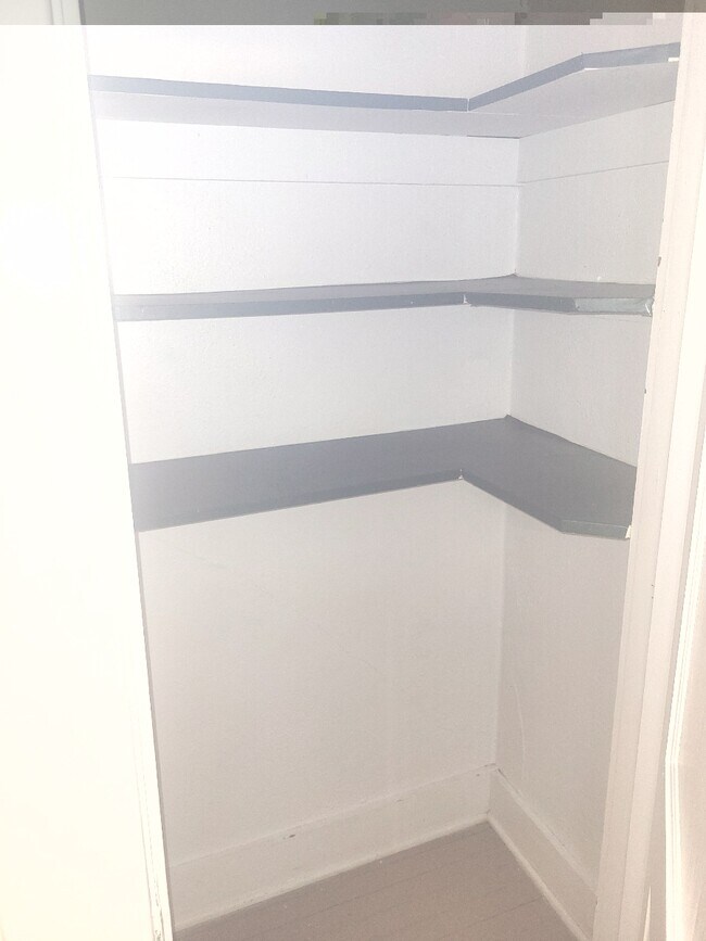 504 S Franklin St unit C, Kirksville, MO 63501 - photo 5