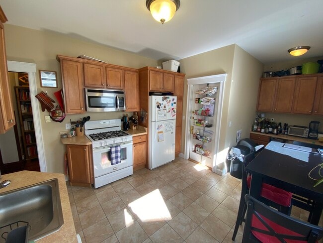 224 Holland St unit 2, Rochester, NY 14605 - photo 2