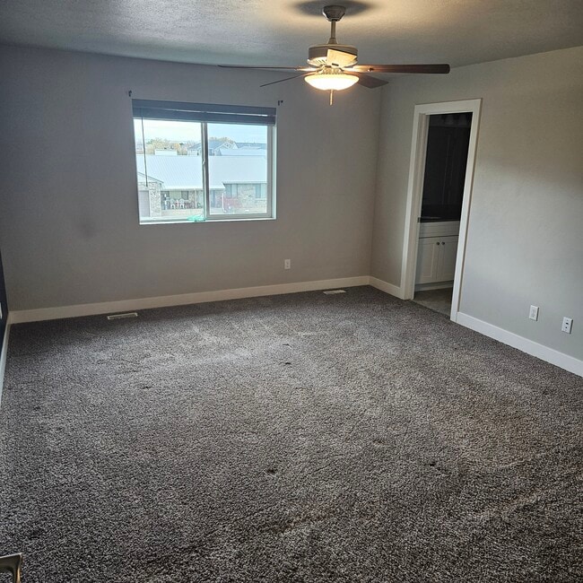 259 E 1500 N, Harrisville, UT 84404 - photo 7