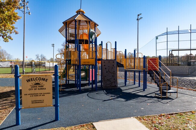Discover endless fun at Lions Park’s playground, perfect for all ages.