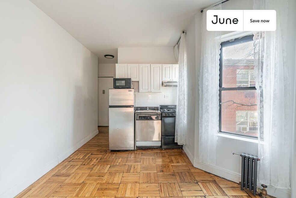 715 E 5th St unit 2-D, New York, NY 10009 - photo 1