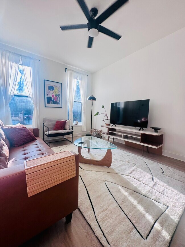 2014 N Oakley Ave unit 1, Chicago, IL 60647 - photo 3