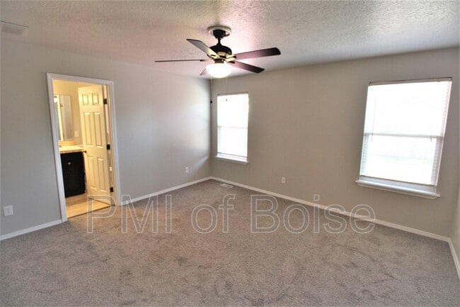 3300 N Elmstone Ave, Meridian, ID 83646 - photo 6