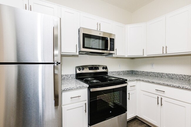 Fieldstone Farm, Odenton, MD 21113 - photo 2