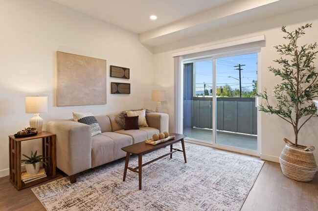 Bridgewater Apartments, Bend, OR 97702 - photo 4