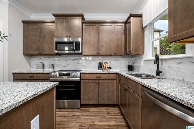 9323 Brunswick Ave, Kimberly, AL 35116 - photo 6