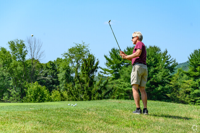 Golfers can hit the links at the public Sunset Valley Golf Club in Pompton Plains, NJ.
