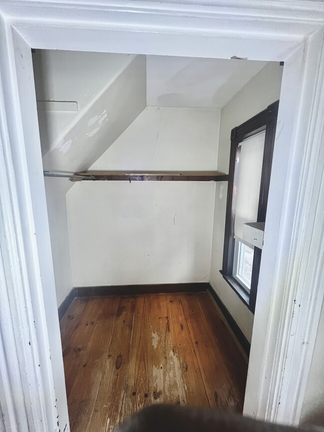 17 Whitney Ave Unit First Floor, Portland, ME 04102