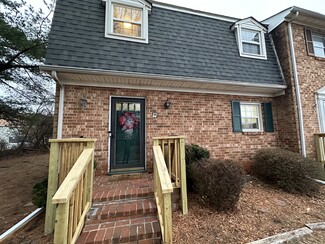 137 Holmes Cir, Lynchburg, VA 24501