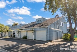426 Barnegat Ln, Redwood City, CA 94065
