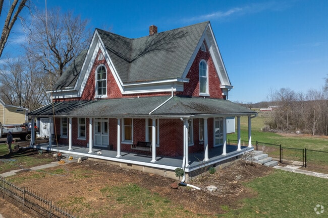 A charming string of Victorian-era homes sits in the downtown area of Harrodsburg.