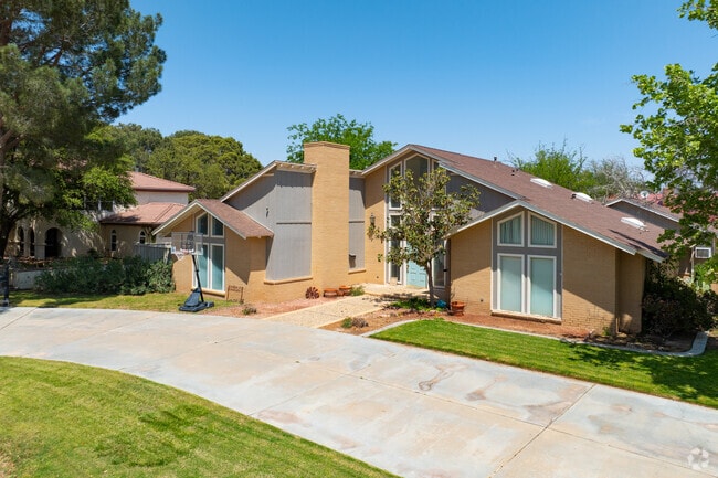 A mid-century split level home located in Pecos.