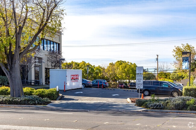 The entrance to Kehillah Jewish High School is easy to access.