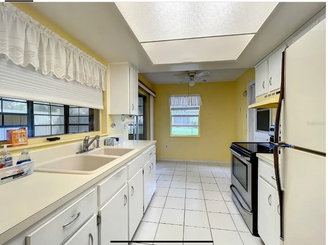 1238 Waters Edge Dr, Lakeland, FL 33801 - photo 2