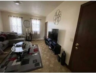 135 Cato St, Woonsocket, RI 02895