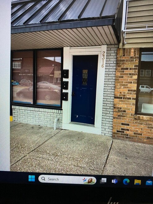 2316 W Franklin St unit B, Evansville, IN 47712 - photo 1