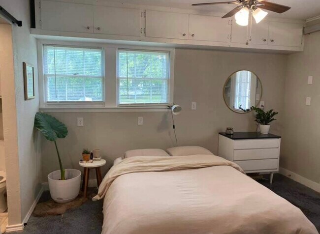 1108 Coit St unit Lower House, Denton, TX 76201 - photo 4