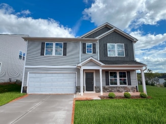 5303 Spicewood Lk Dr, Winston-Salem, NC 27106