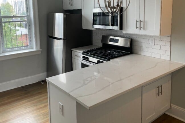 Venice Court, Ridgefield Park, NJ 07660 - photo 5