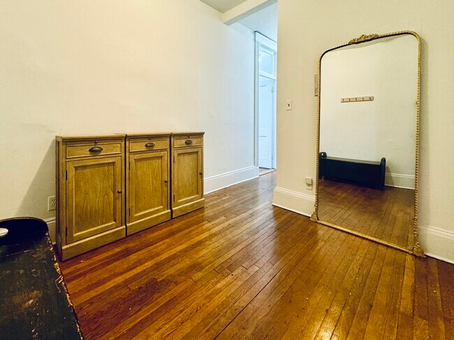 116 Warren St unit 4, Boston, MA 02135 - photo 5