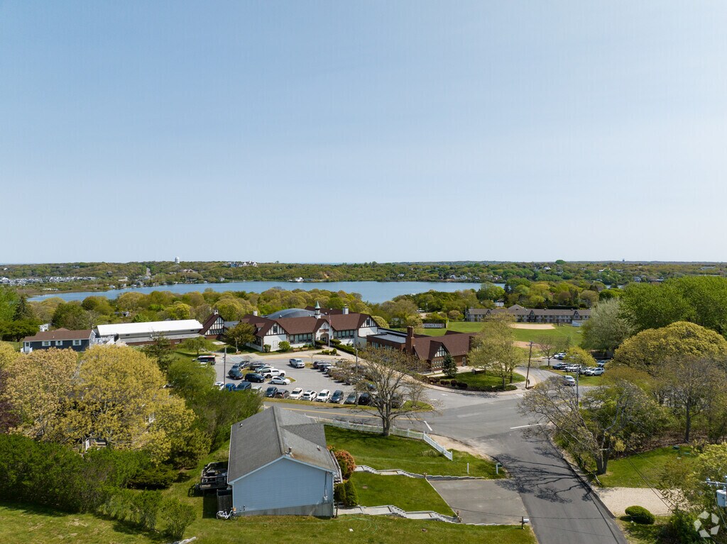 Montauk School is located off of South Doreset Dr.