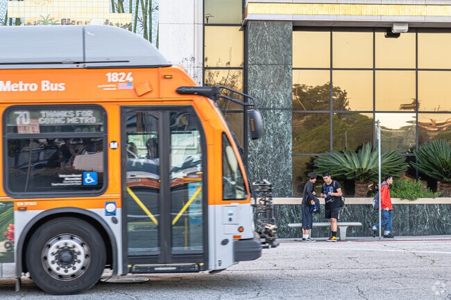 It's easy to get around in Montebello, whether by foot or public transit.