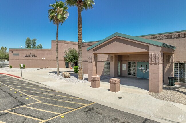Montecito Community School is located at 715 E Montecito Avenue in central Phoenix.