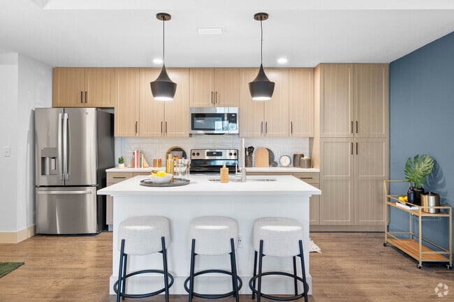 2BR, 2BA - 1064SF