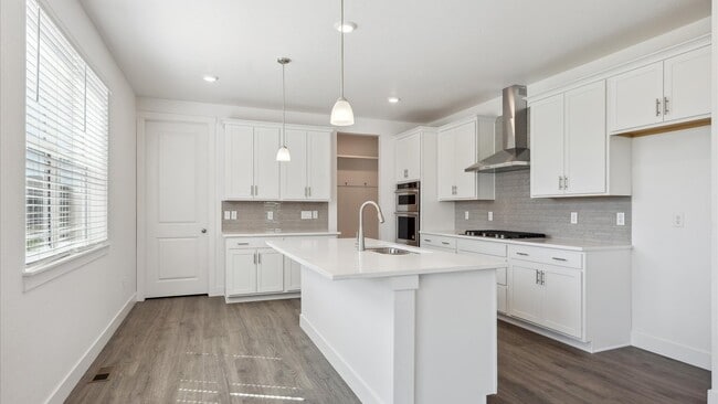 1930 Chaffee Crest Dr, Berthoud, CO 80513 - photo 7