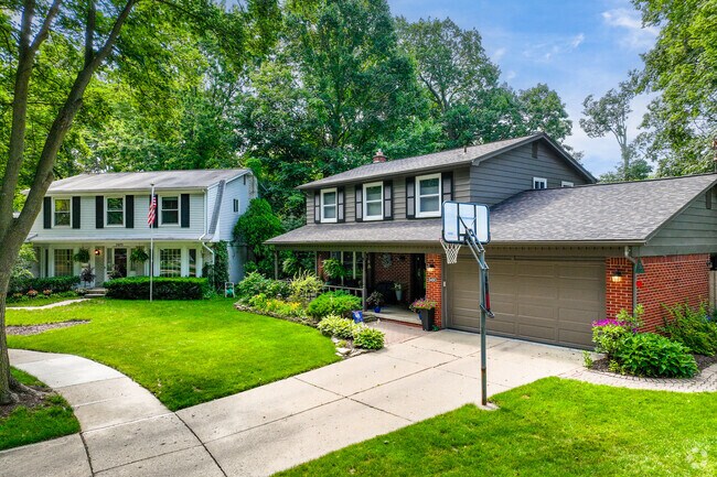 Clinton-George has midcentury homes, local parks and highly rated schools nearby.