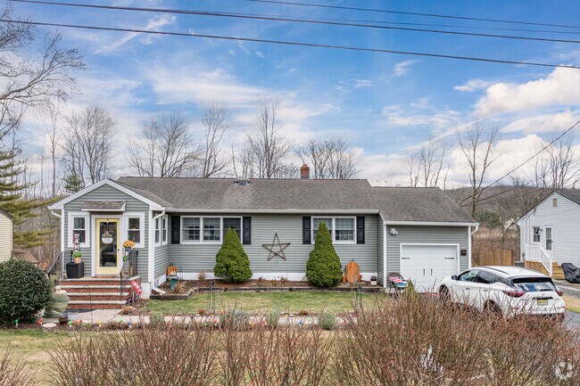 Ranch homes in Andover are very common because they are easier to keep warm in the winter.