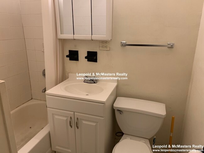 500 Beacon St unit 6, Chestnut Hill, MA 02467 - photo 3