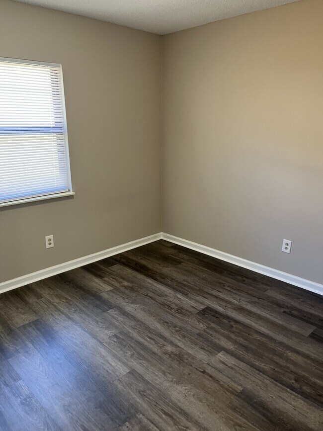 Coal Creek Apartment Homes, Oliver Springs, TN 37840 - photo 5