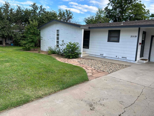 2519 Tcu Ave, San Angelo, TX 76904 - photo 2