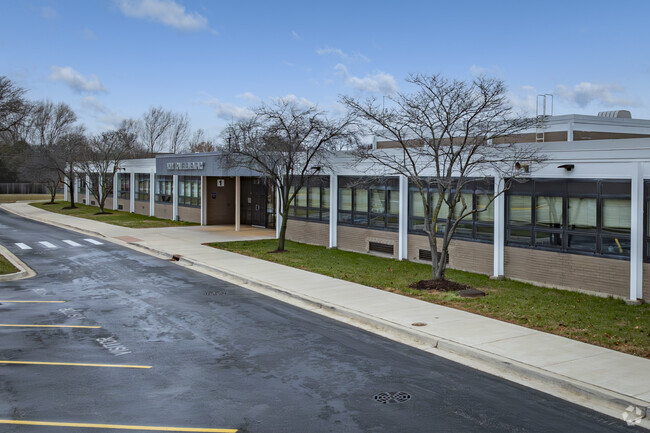 Army Trail Elementary School