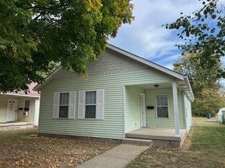 1526 S 12th St, Terre Haute, IN 47802