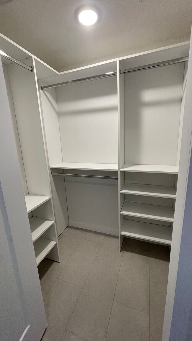 341 SW 18th Rd unit B3, Miami, FL 33129 - photo 3