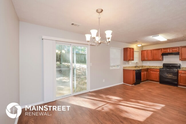 4599 Garden Hills Dr, Stone Mountain, GA 30083 - photo 6